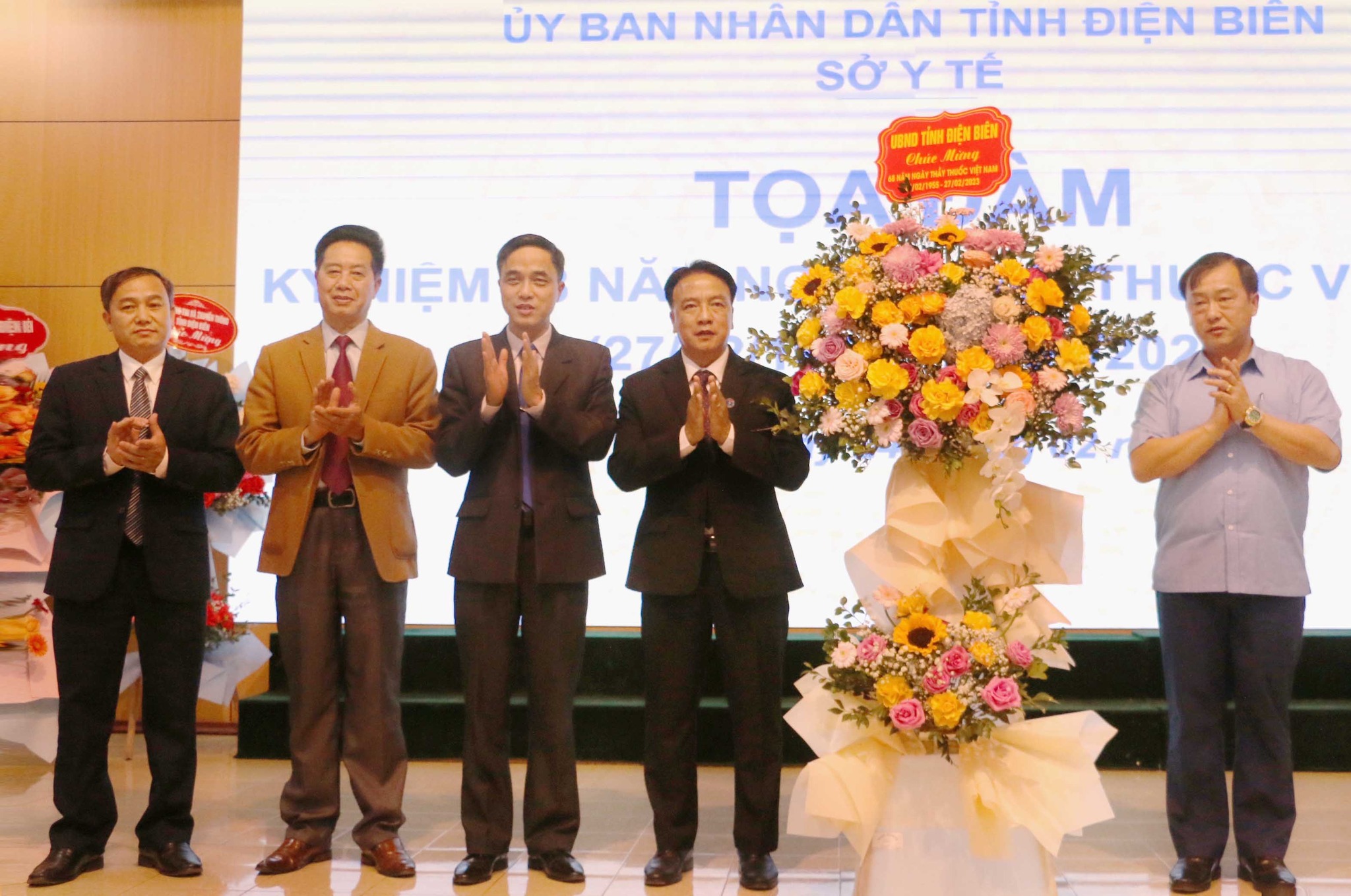Tọa đàm kỷ niệm 68 năm ngày thầy thuốc Việt Nam